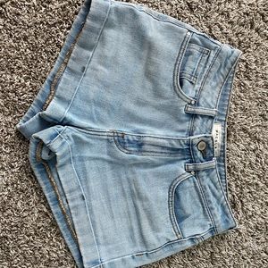 Pacsun Mom short